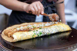 煎饼果子机器人赚钱吗（煎饼果子机器人投入与利润）